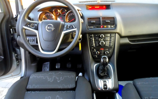 Opel Meriva cena 23900 przebieg: 111407, rok produkcji 2010 z Brzesko małe 301
